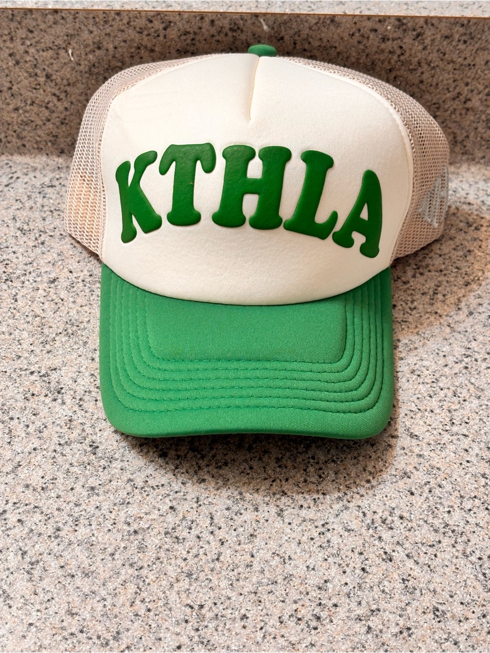 KTHLA: Green and Cream Mesh Trucker Hat